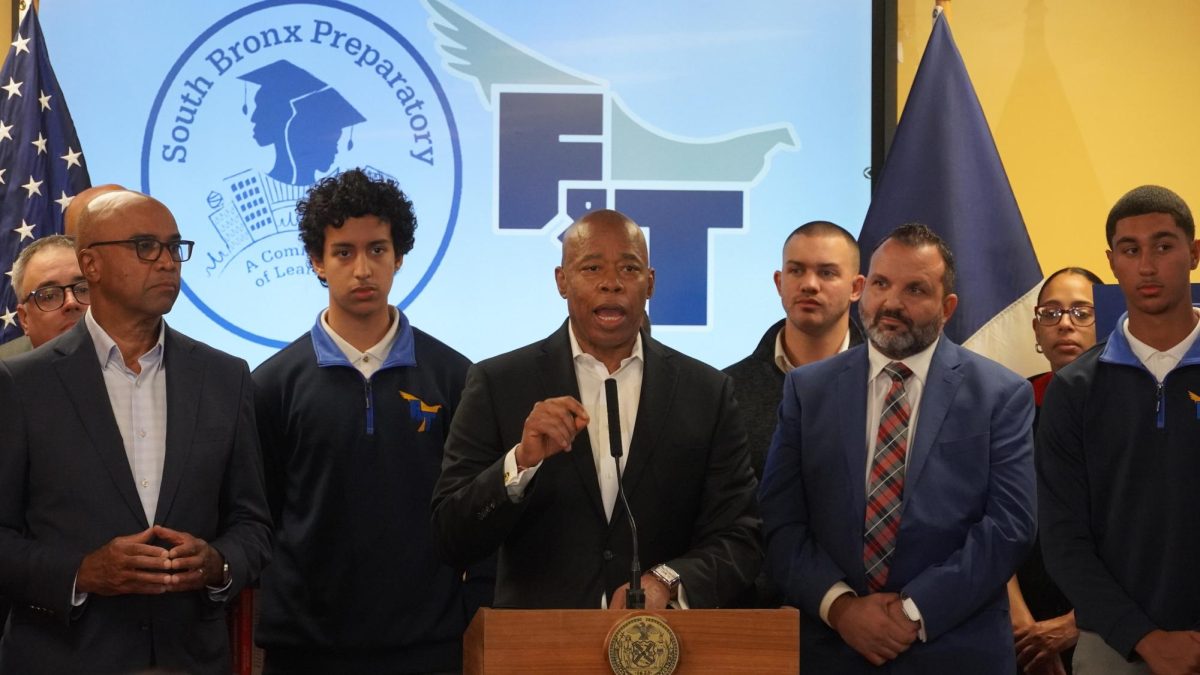 Mayor Adams announces his new initiative Financial Literacy for Youth in the HS223 Library